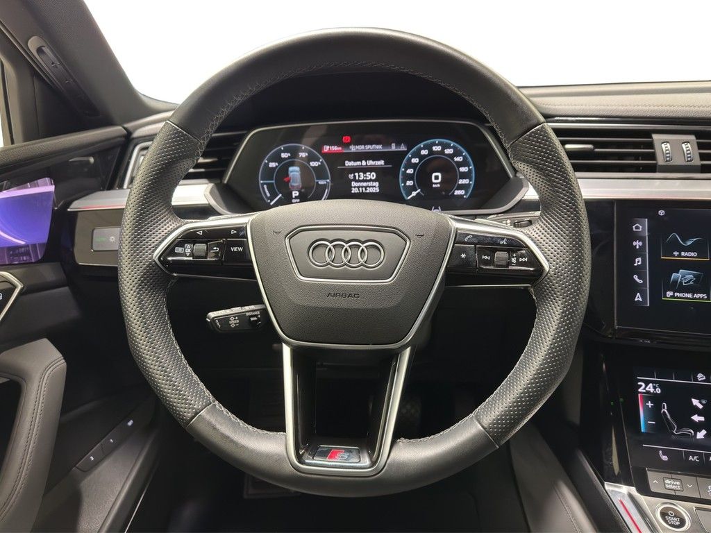 Audi e-tron 2022