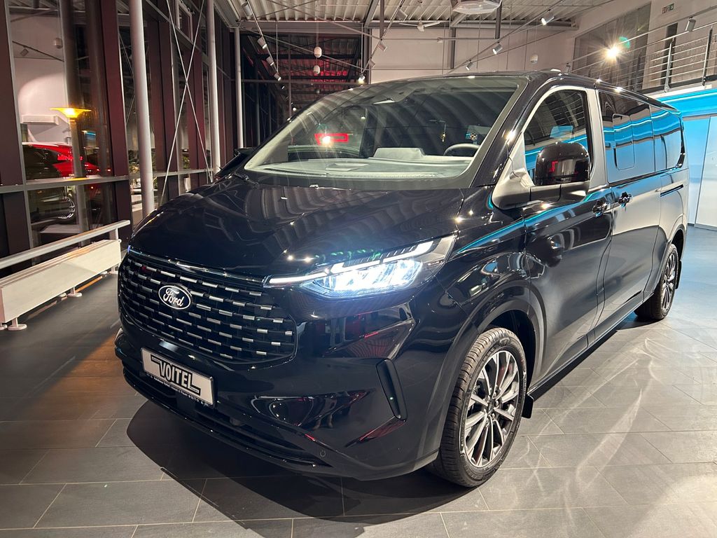 Ford Tourneo Custom 2025