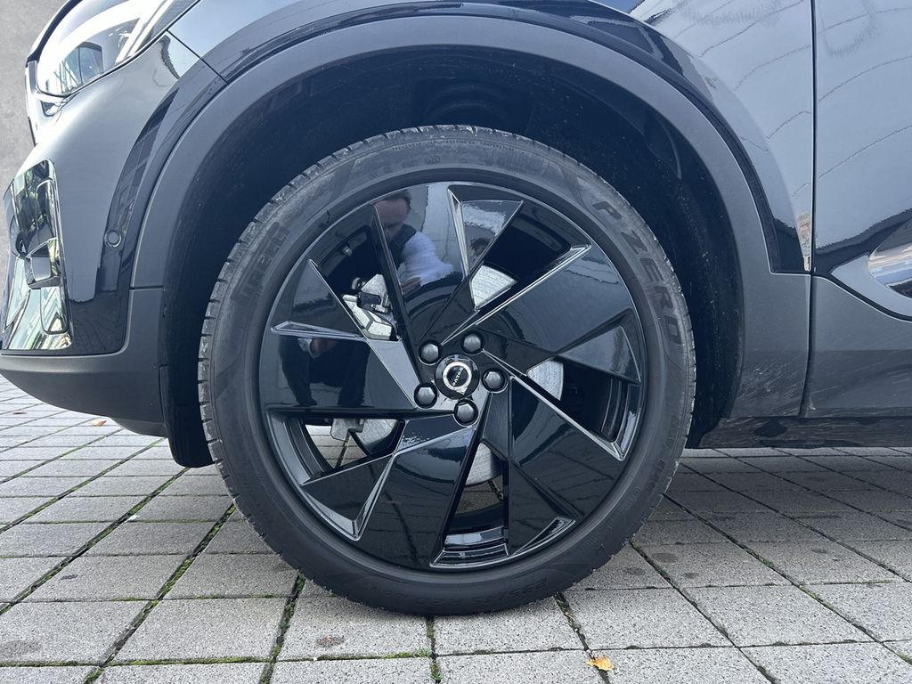 Volvo C40 2025