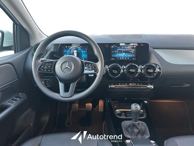 Mercedes-Benz B 180 2021