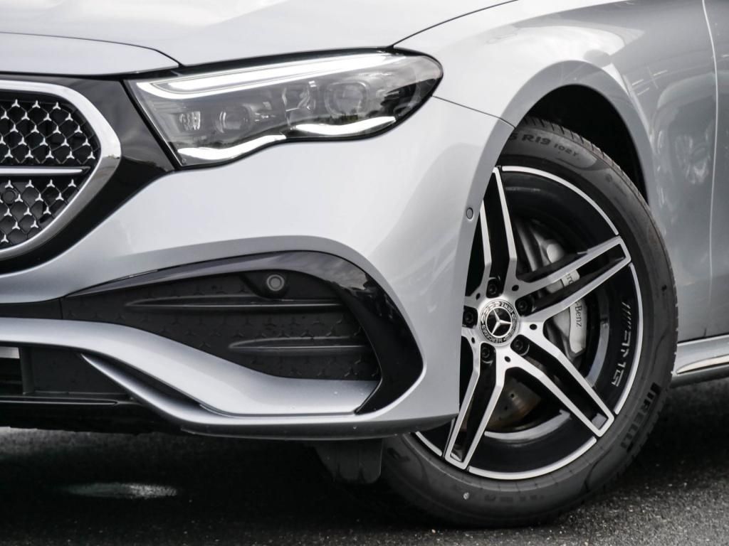 Mercedes-Benz E 200 2025