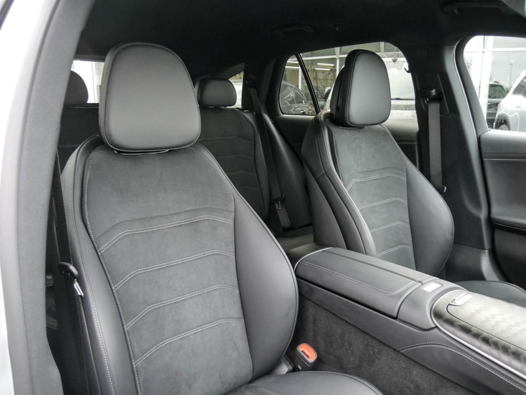 Mercedes-Benz E 200 2025