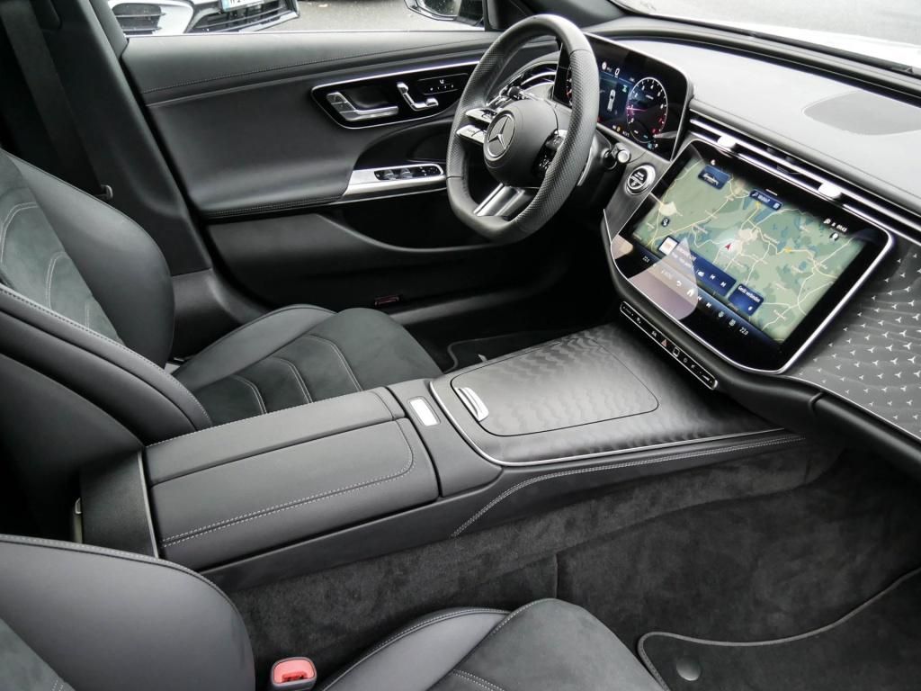 Mercedes-Benz E 200 2025