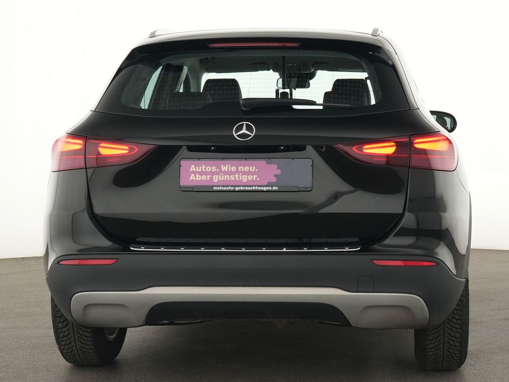 Mercedes-Benz GLA 180 2024