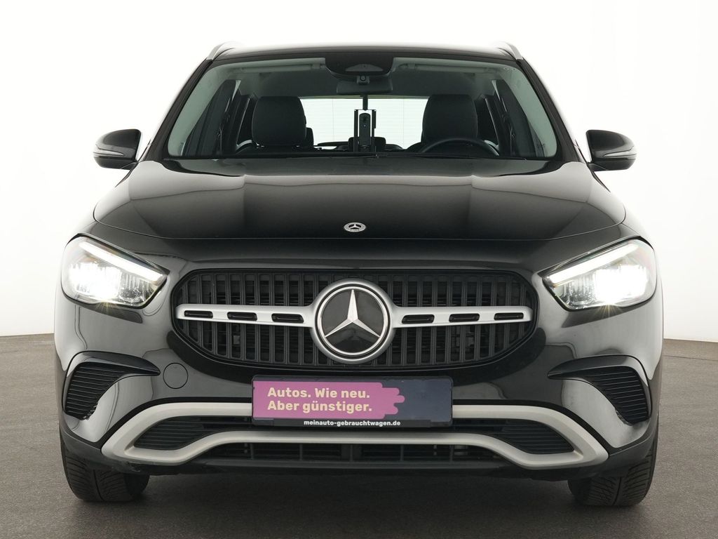Mercedes-Benz GLA 180 2024