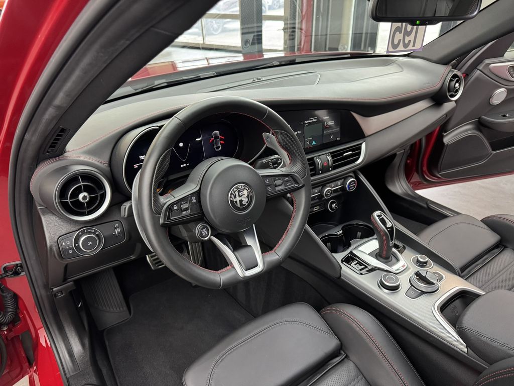 Alfa Romeo Giulia 2023