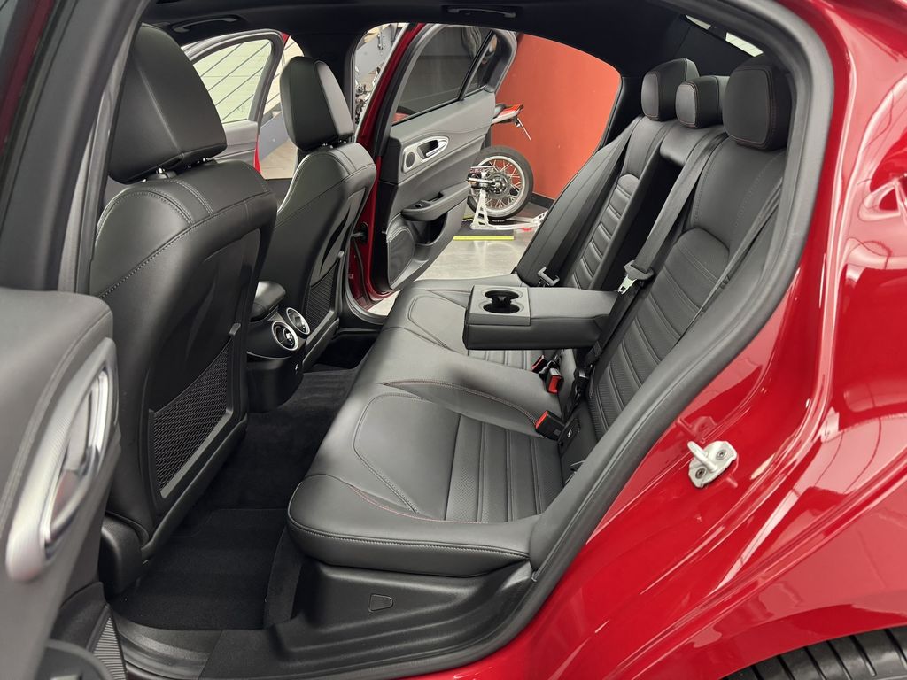 Alfa Romeo Giulia 2023