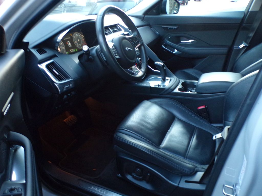 Jaguar E-Pace 2019