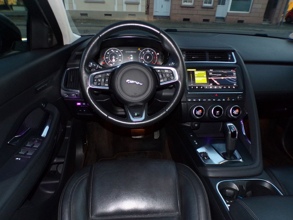 Jaguar E-Pace 2019