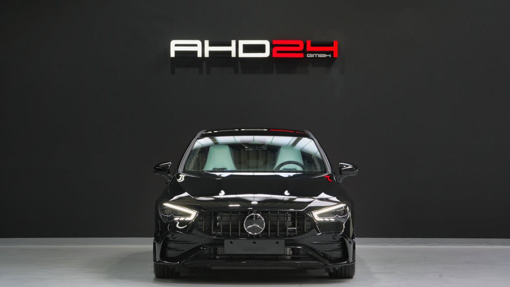 Mercedes-Benz CLA 35 AMG 2025
