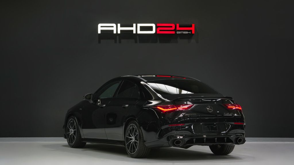 Mercedes-Benz CLA 35 AMG 2025