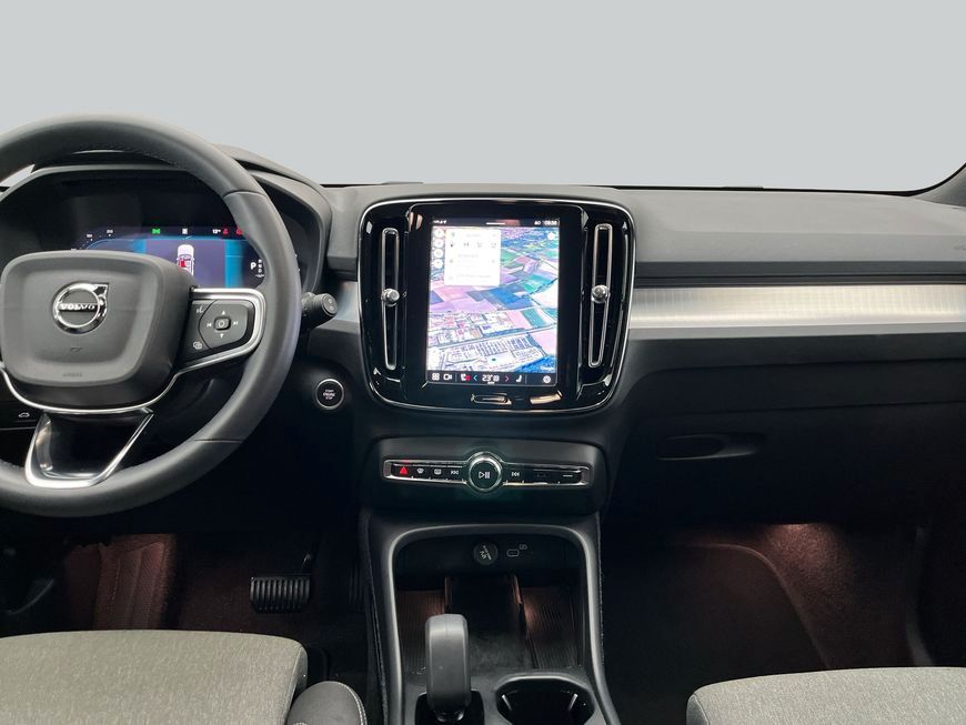 Volvo XC40 2024