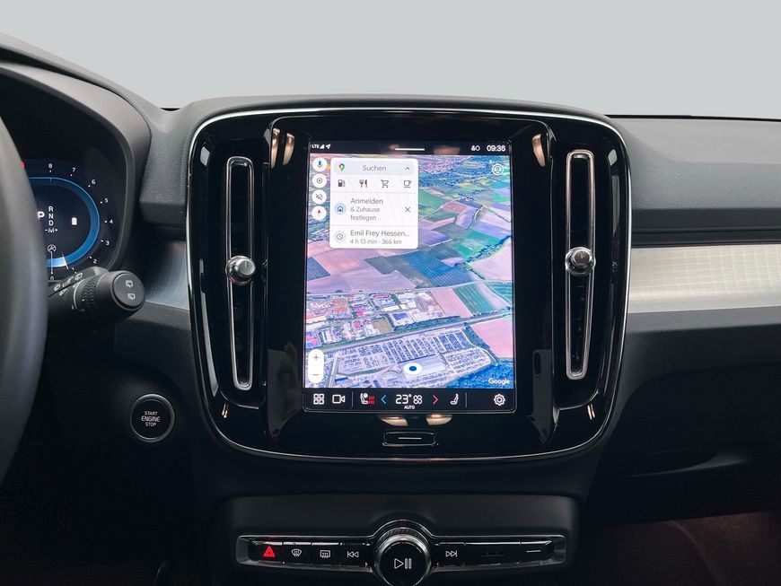 Volvo XC40 2024