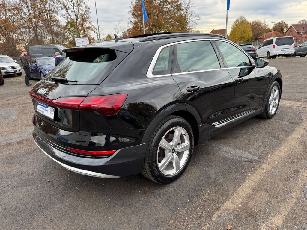 Audi e-tron 2022