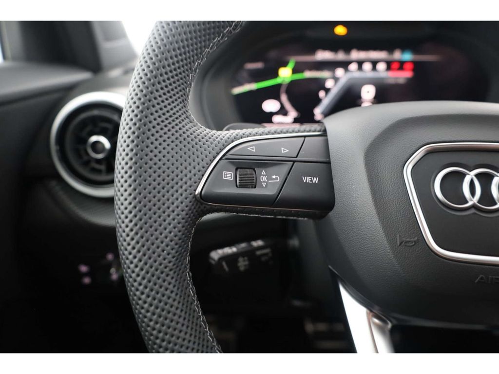 Audi SQ2