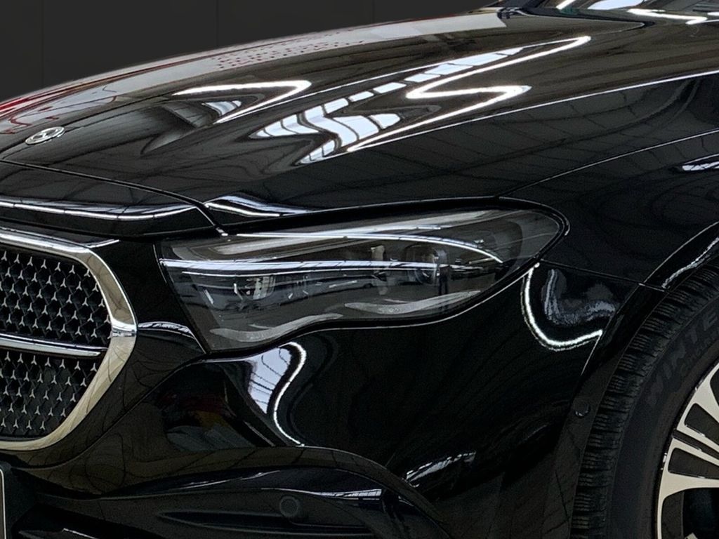 Mercedes-Benz E 200 2025