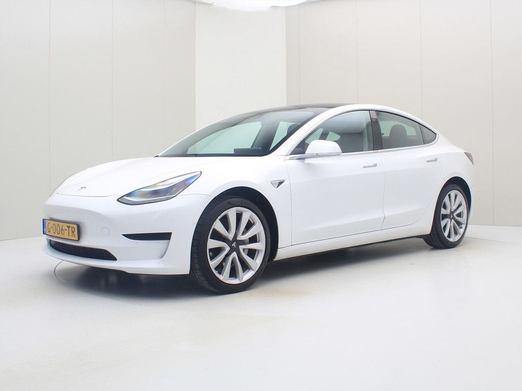 Tesla Model 3 2019