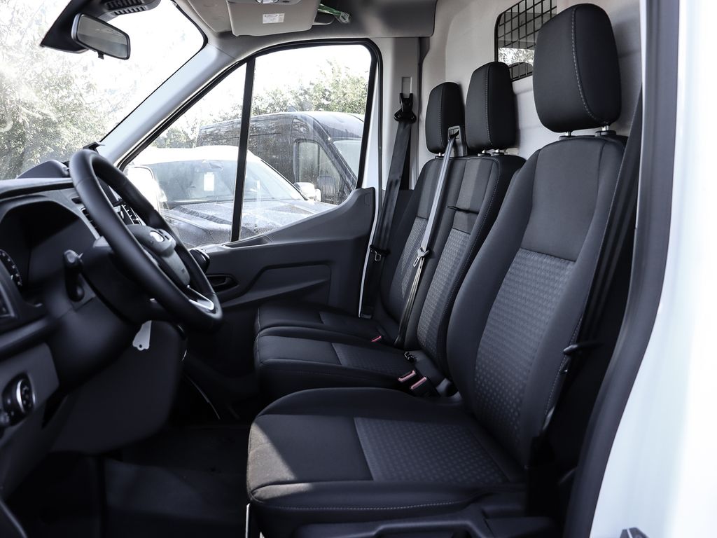 Ford Transit 2024
