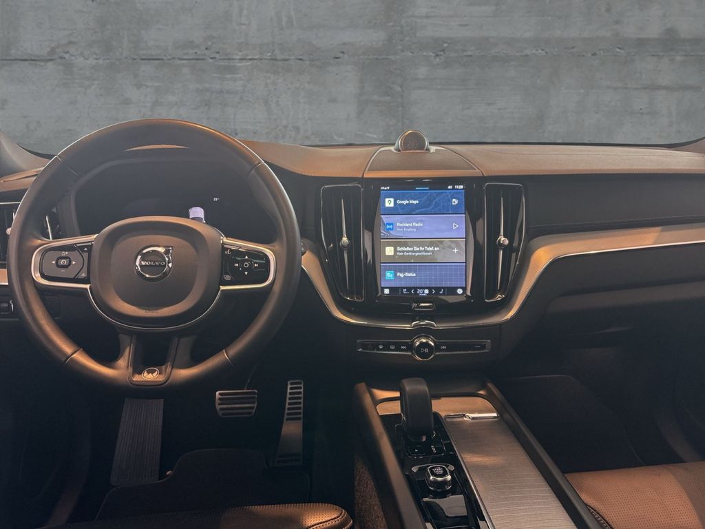 Volvo XC60 2022