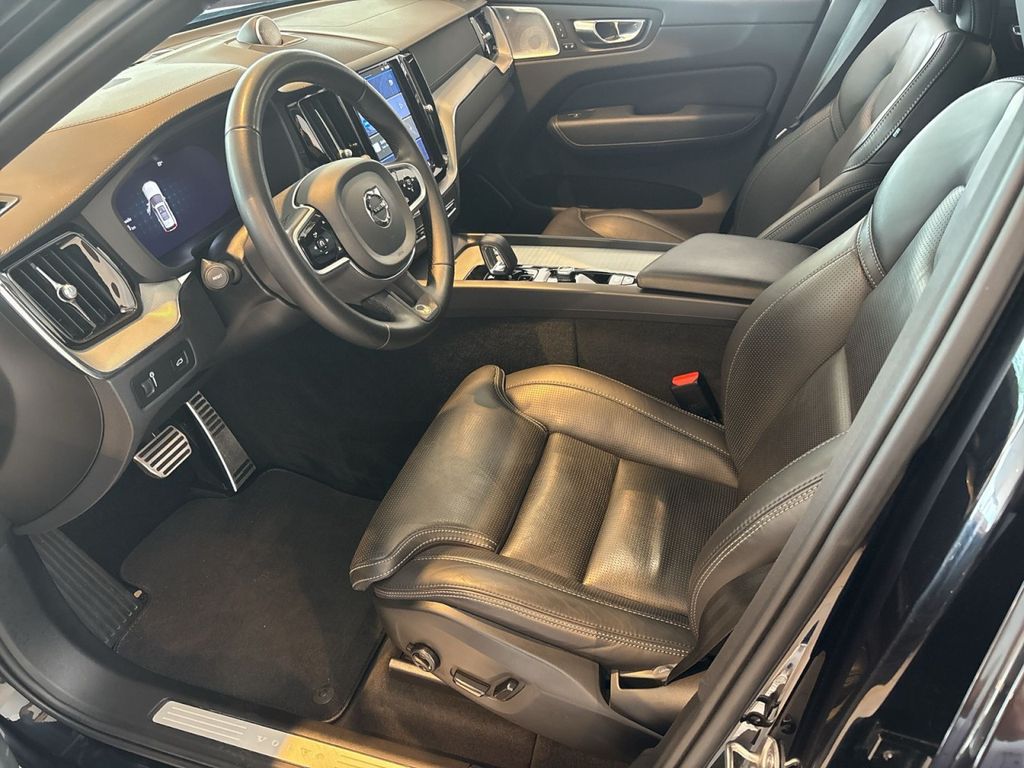 Volvo XC60 2022