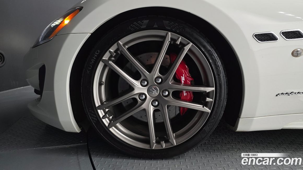 Maserati GranTurismo 2016