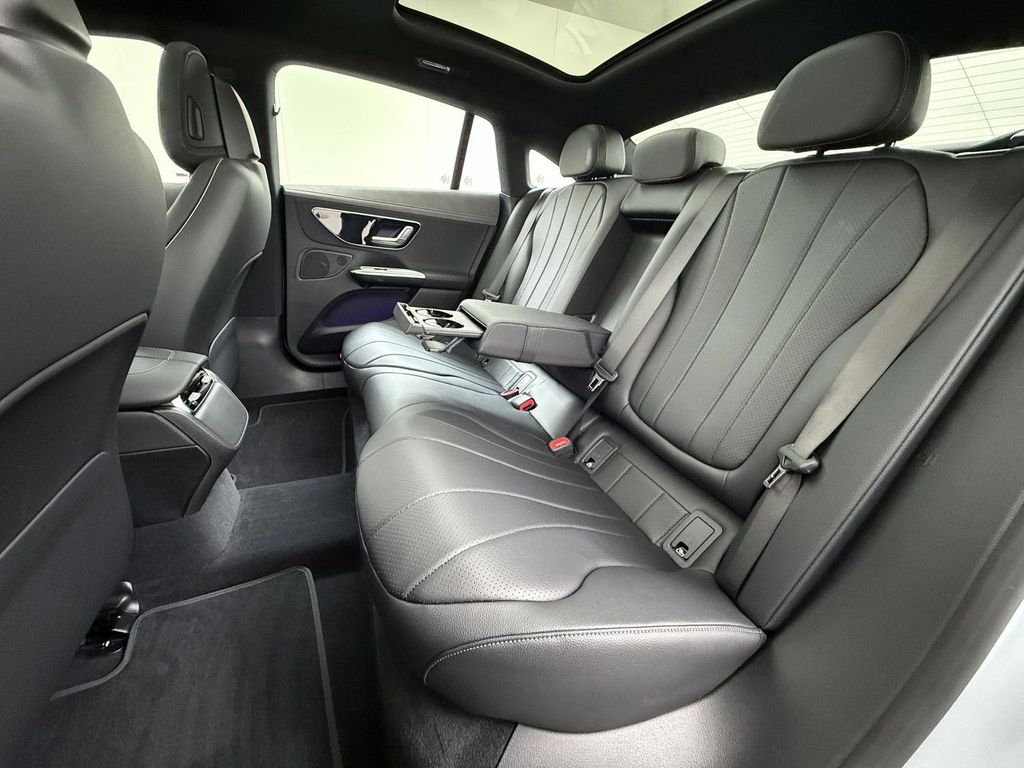 Mercedes-Benz EQE 2024