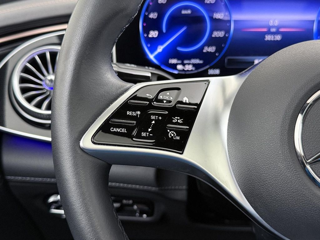 Mercedes-Benz EQE 2024