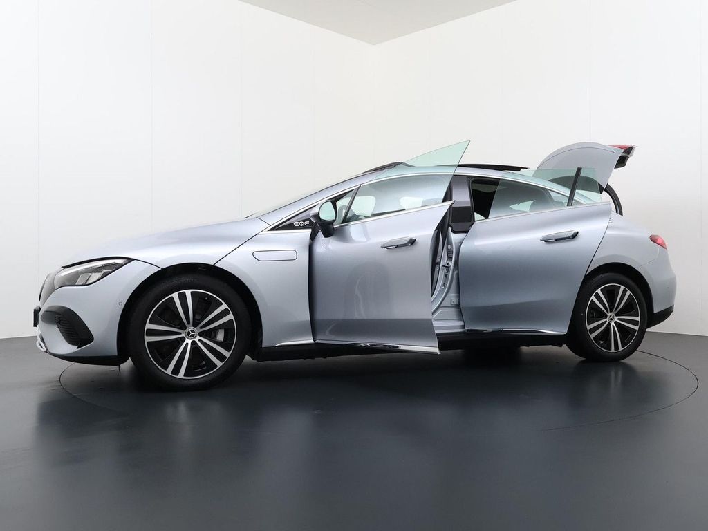 Mercedes-Benz EQE 2024