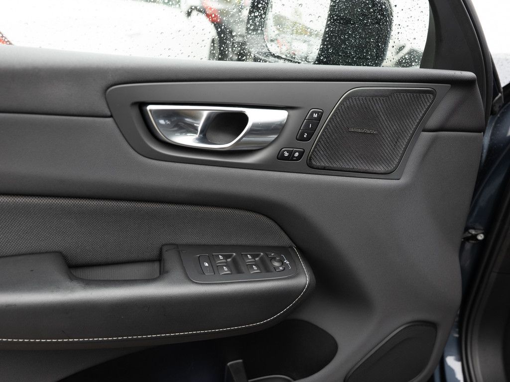 Volvo XC60 2022