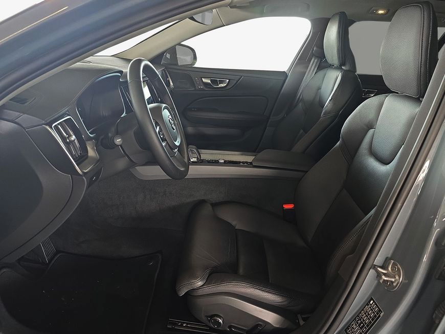 Volvo V60 Cross Country 2024