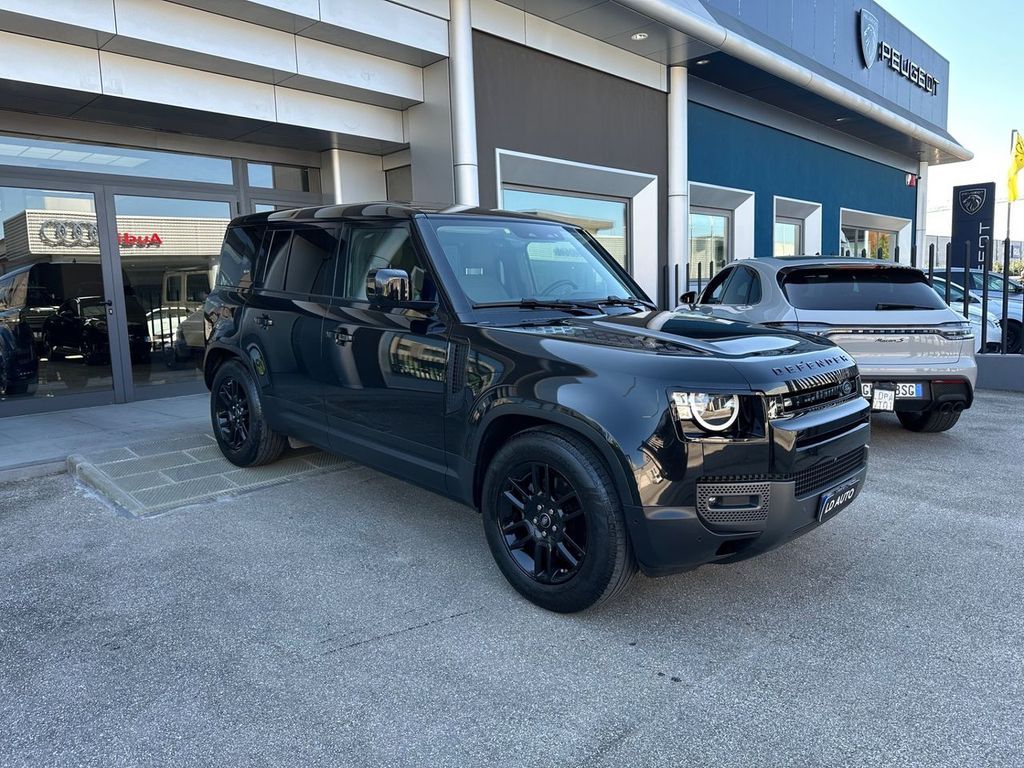 Land Rover Defender 2021