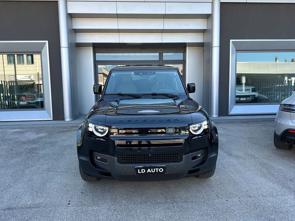 Land Rover Defender 2021