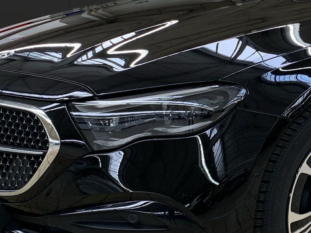 Mercedes-Benz E 200 2025
