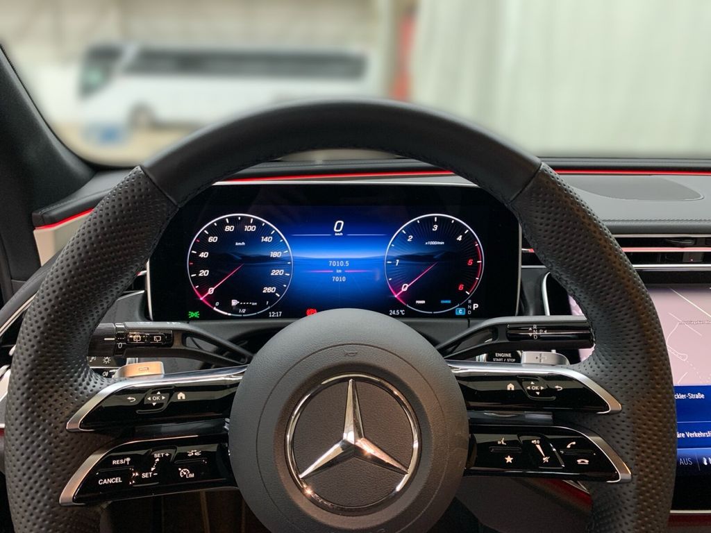 Mercedes-Benz E 200 2025