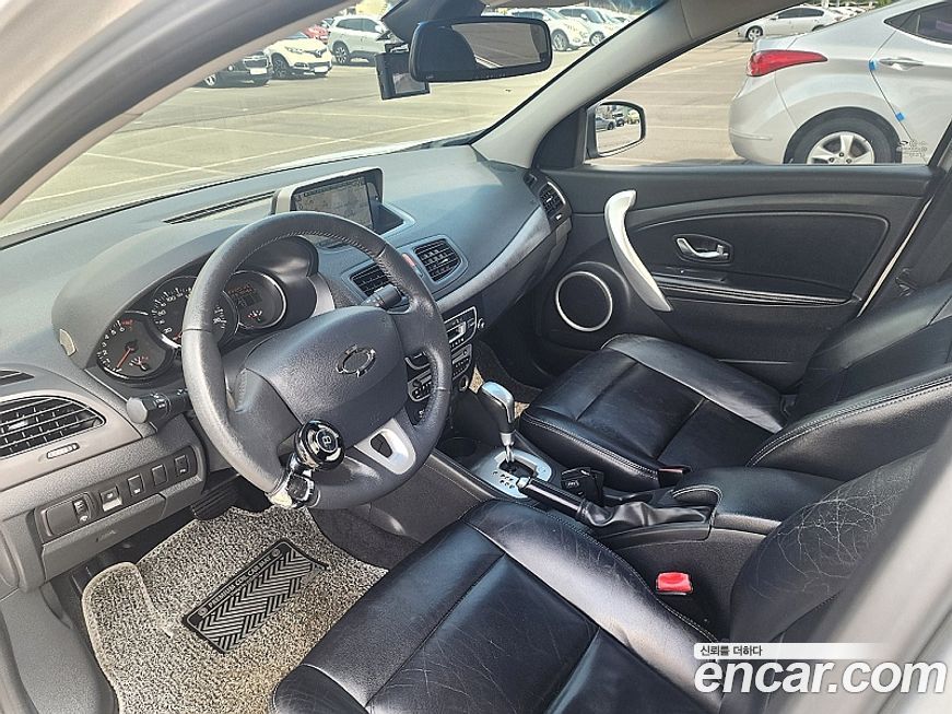 Renault-KoreaSamsung SM3 2011