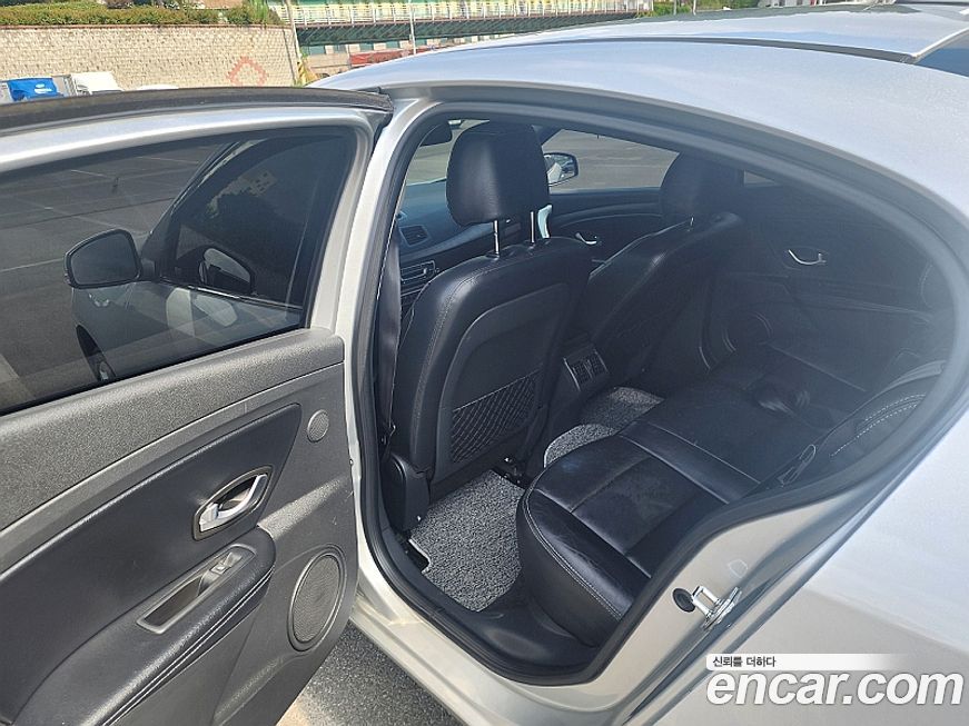 Renault-KoreaSamsung SM3 2011