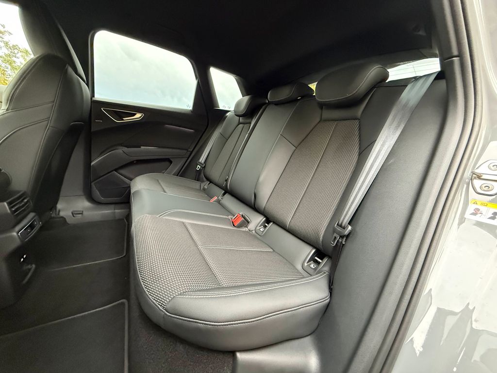 Audi Q4 2025