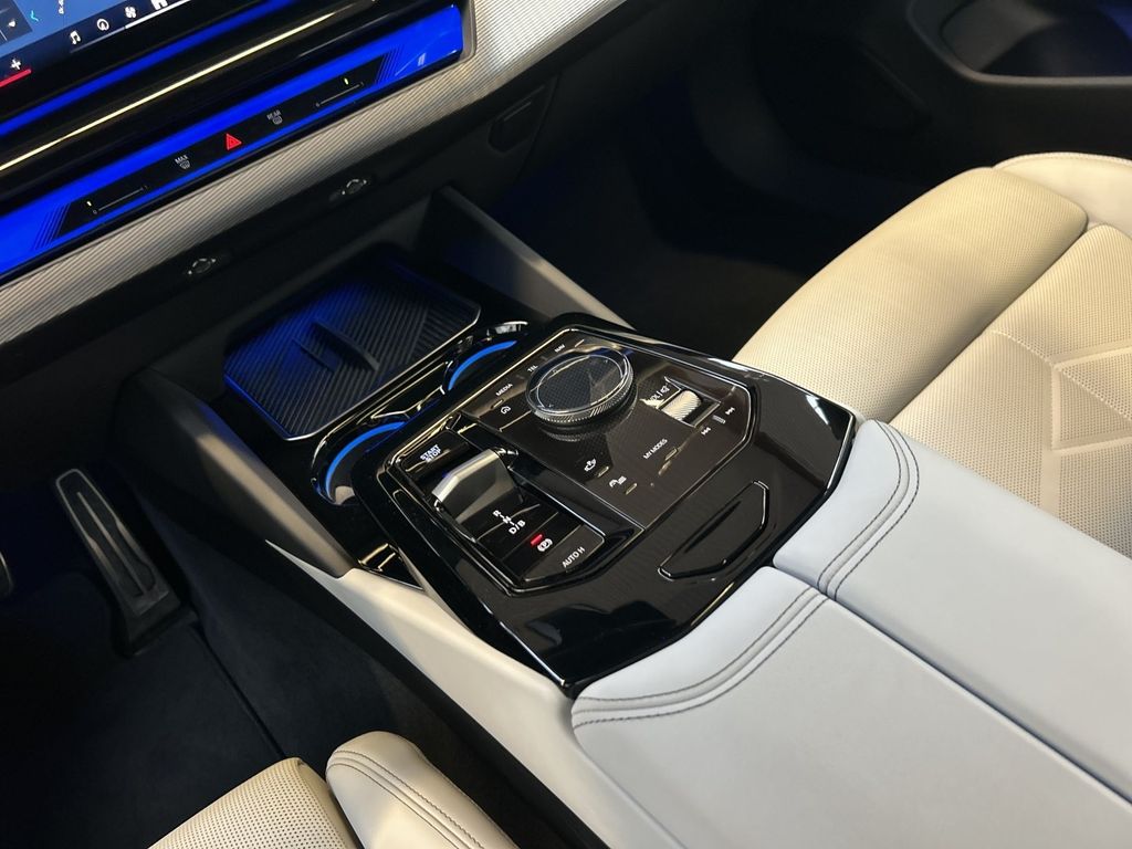 BMW i5 2025