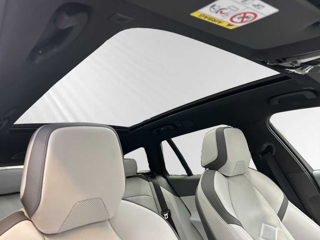 BMW i5 2025