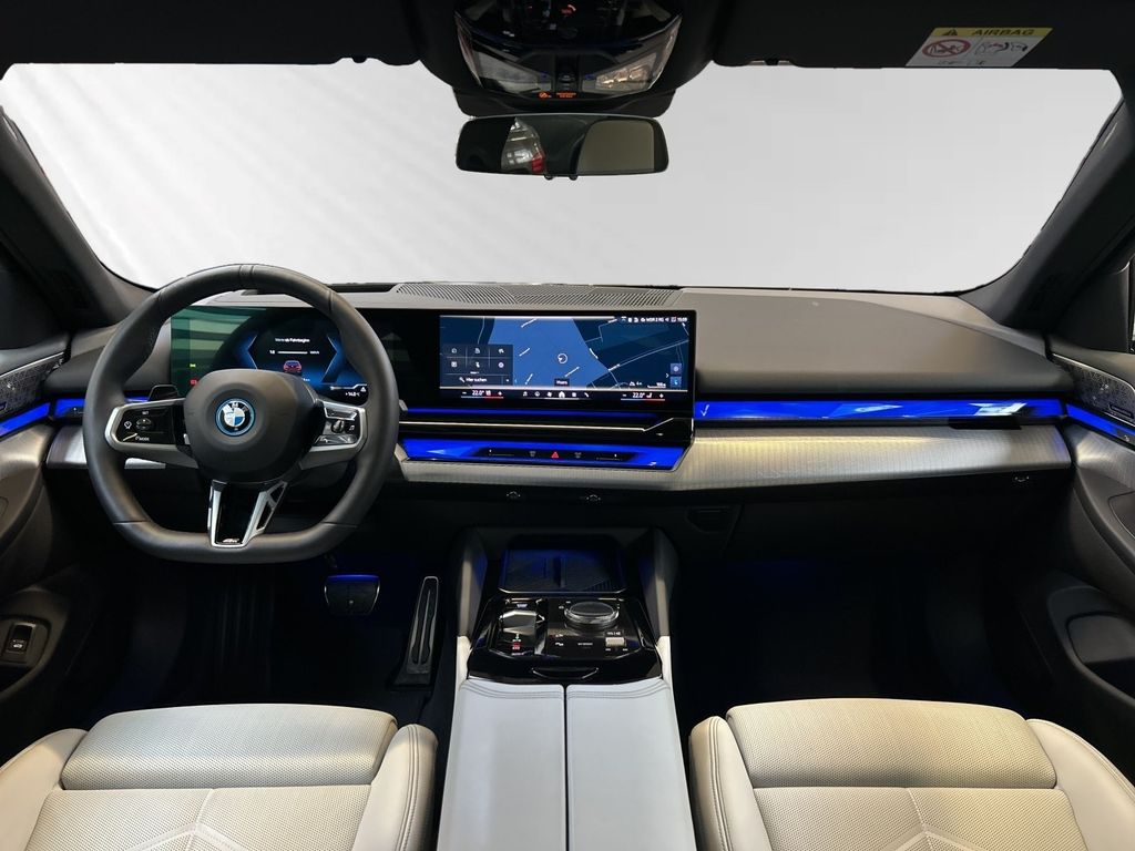 BMW i5 2025