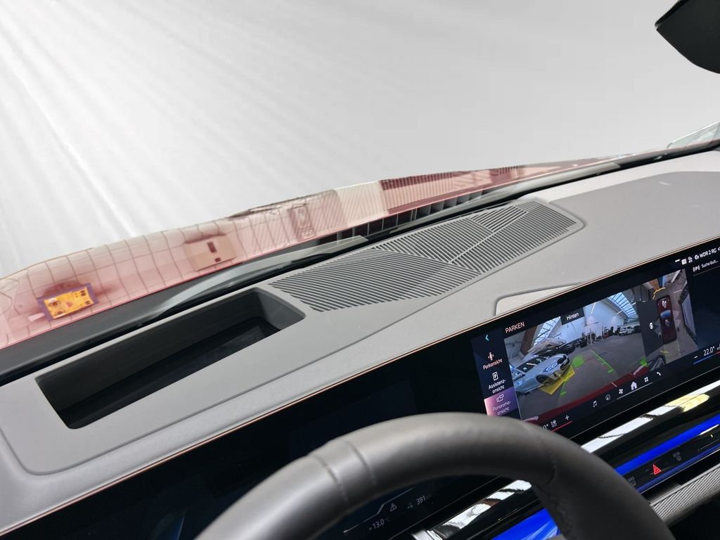 BMW i5 2025