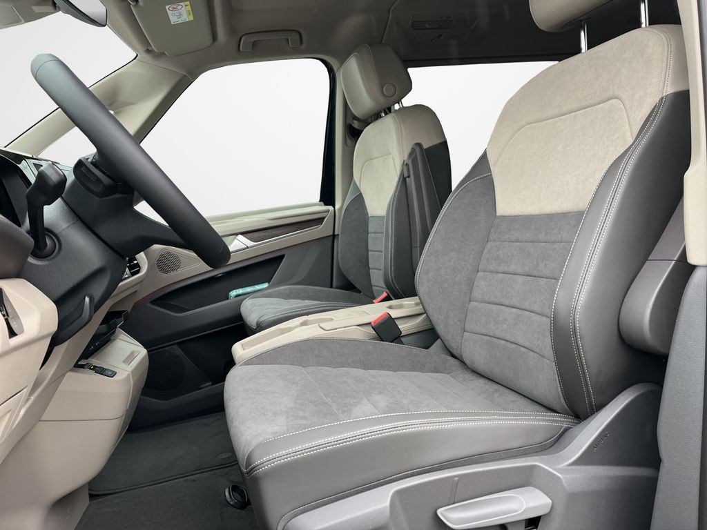 Volkswagen T7 Multivan 2025