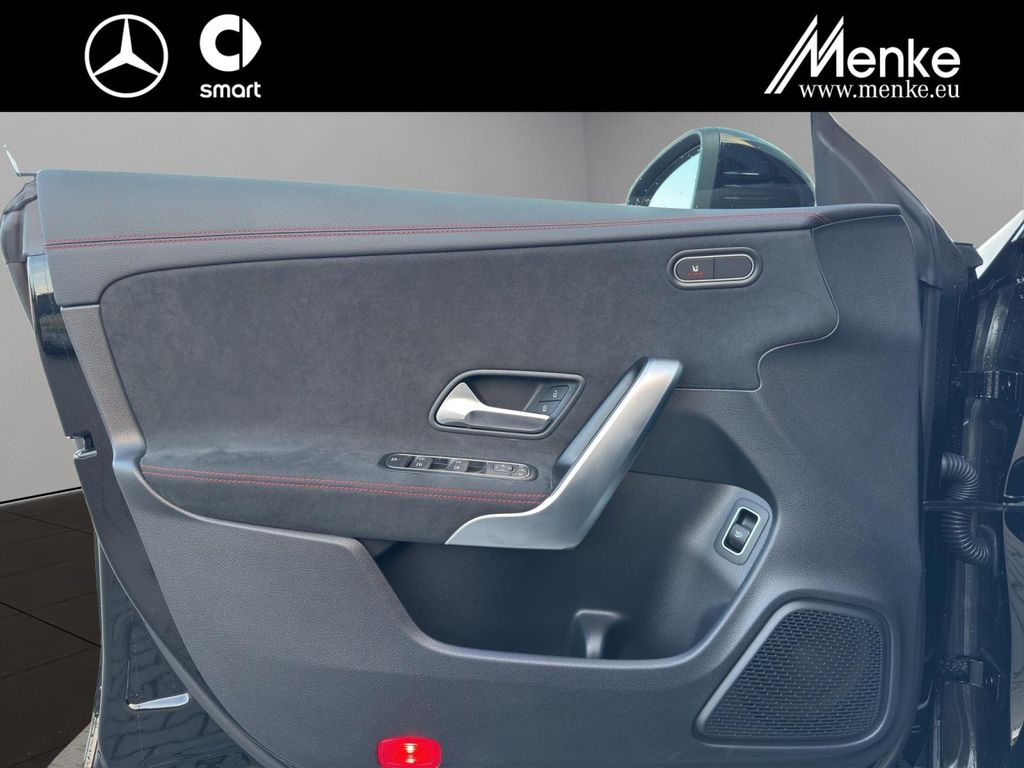 Mercedes-Benz CLA 200 2025
