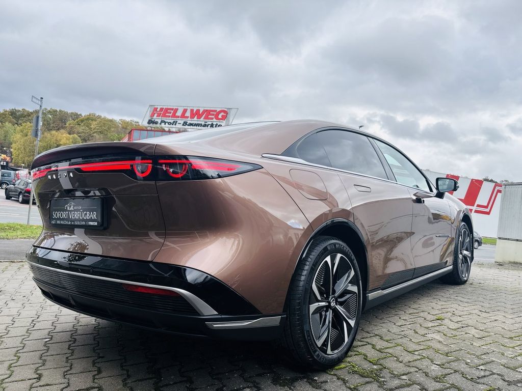 Mazda 6e 2025