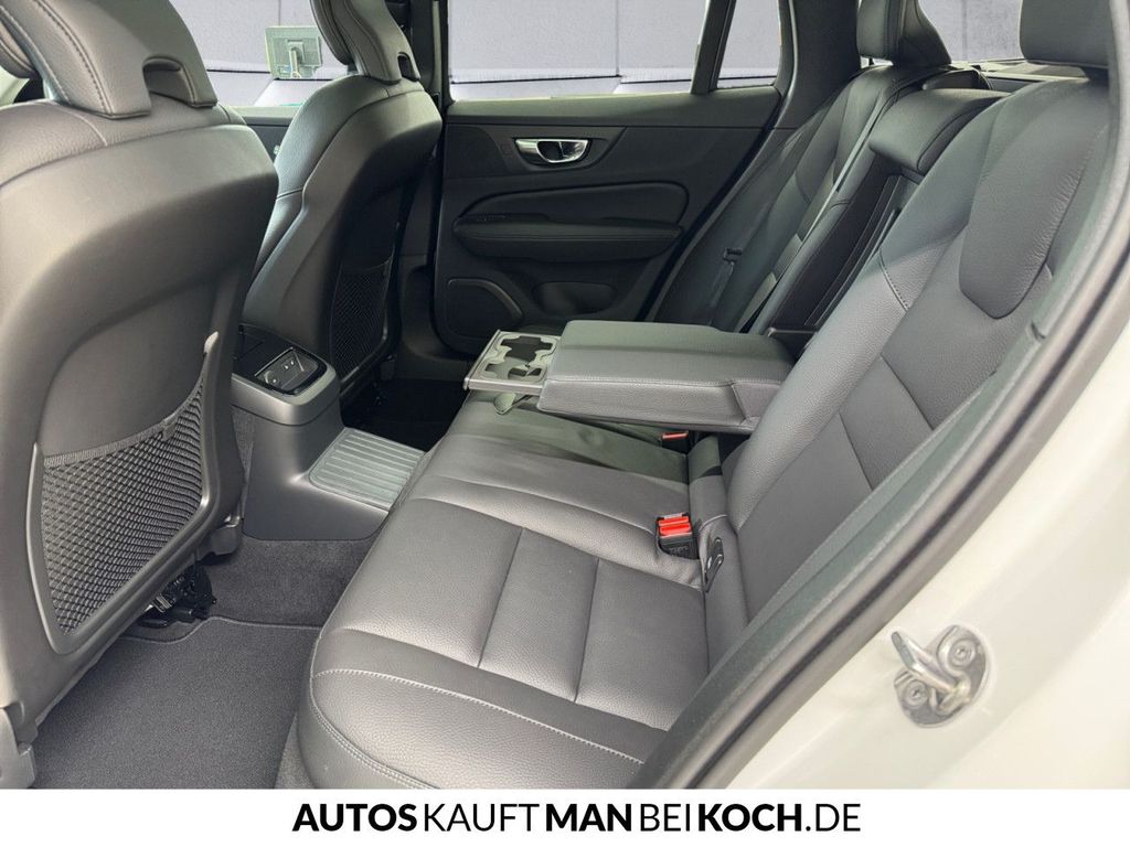 Volvo V60 2024