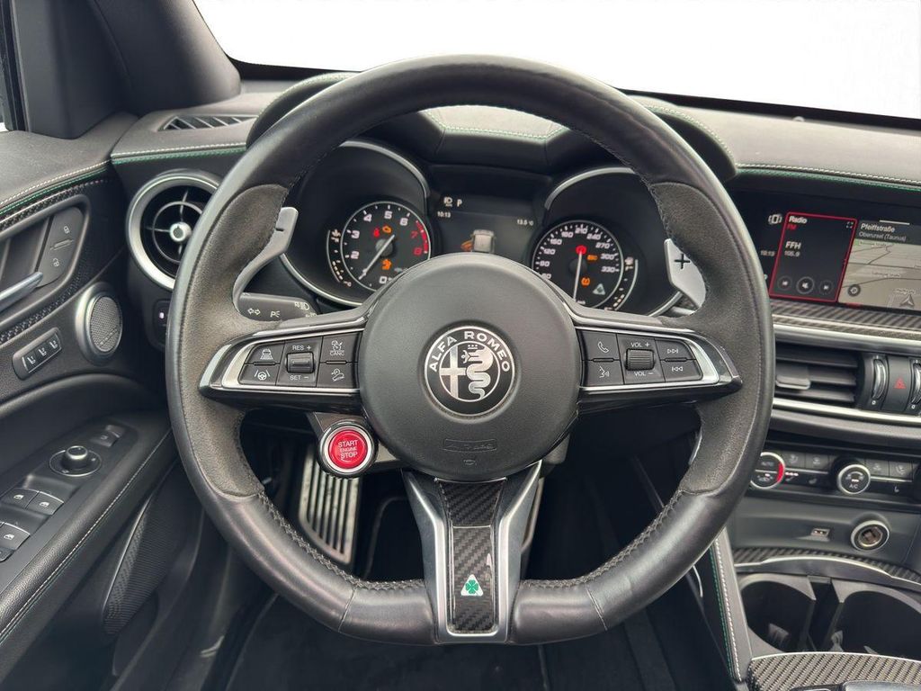 Alfa Romeo Stelvio 2021