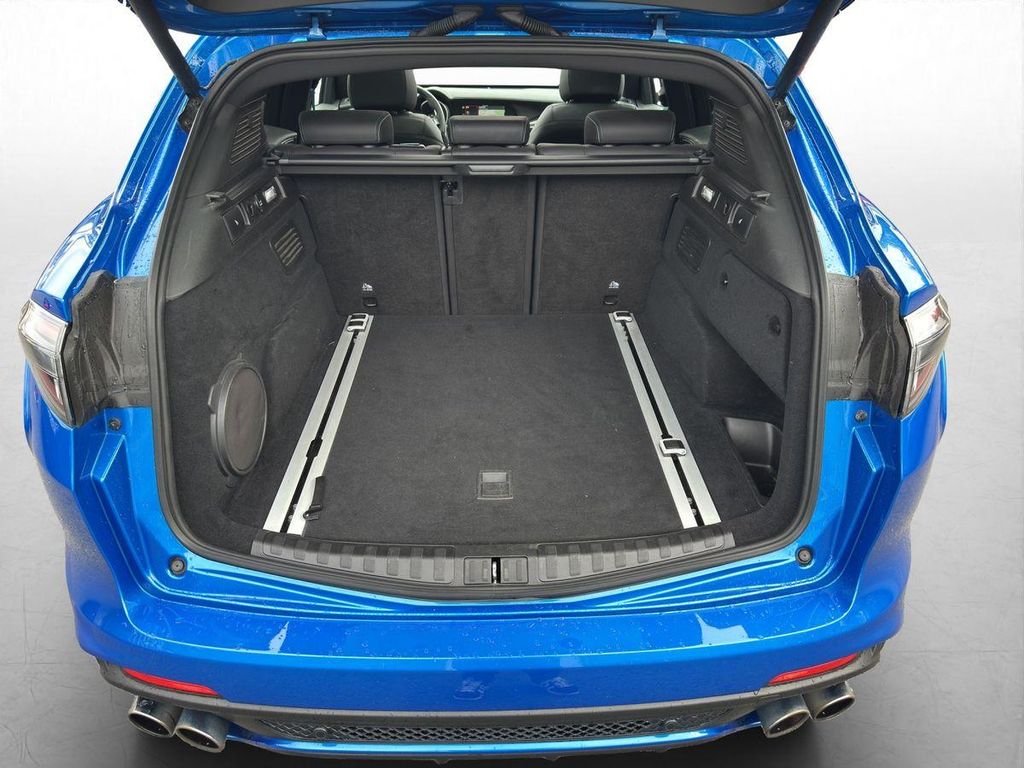 Alfa Romeo Stelvio 2021