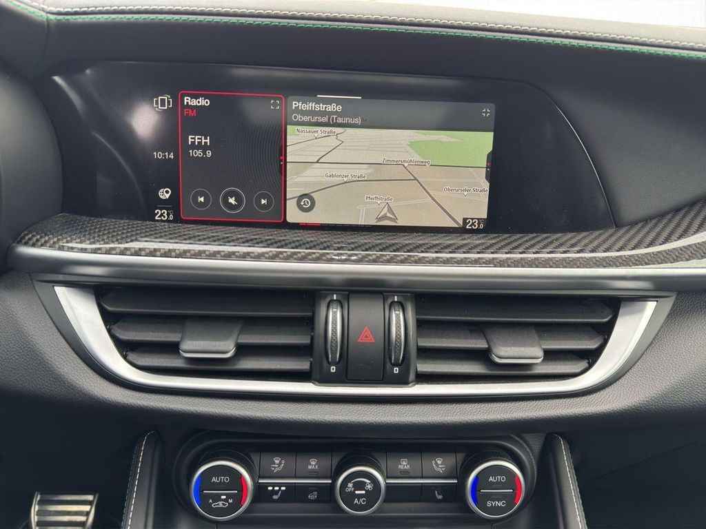 Alfa Romeo Stelvio 2021