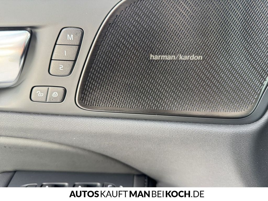 Volvo V60 2024