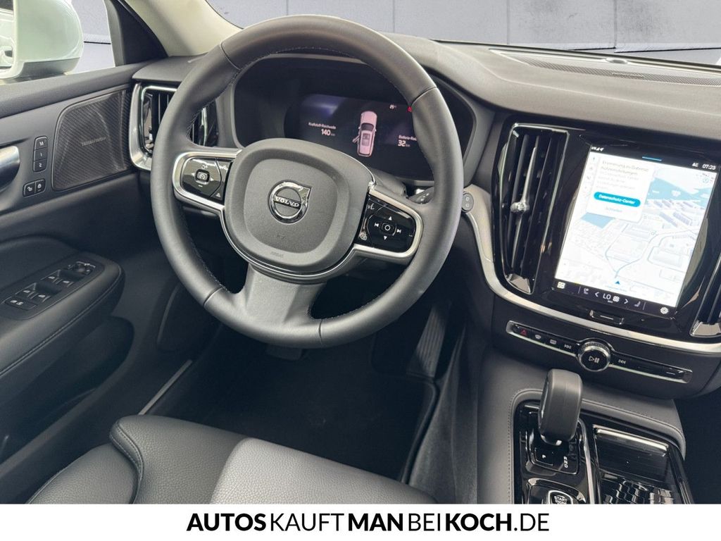 Volvo V60 2024
